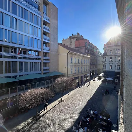 Apartmán New Modern Comfort In The Heart Of Bratislavas Old Town *