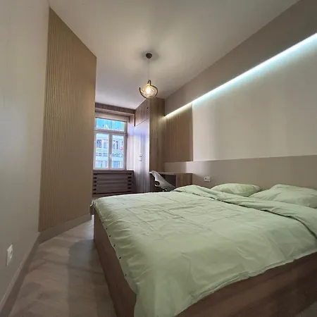 Апартаменти New Modern Comfort In The Heart Of Bratislavas Old Town *