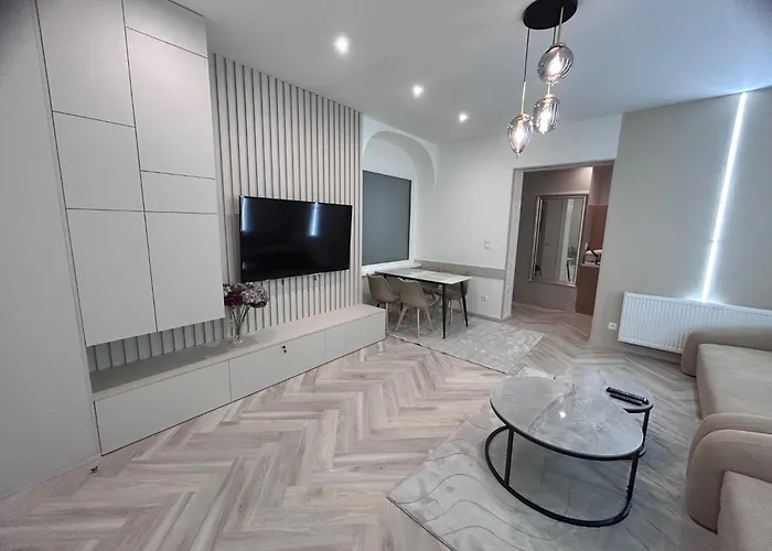 Апартаменты New Modern Comfort In The Heart Of Bratislavas Old Town